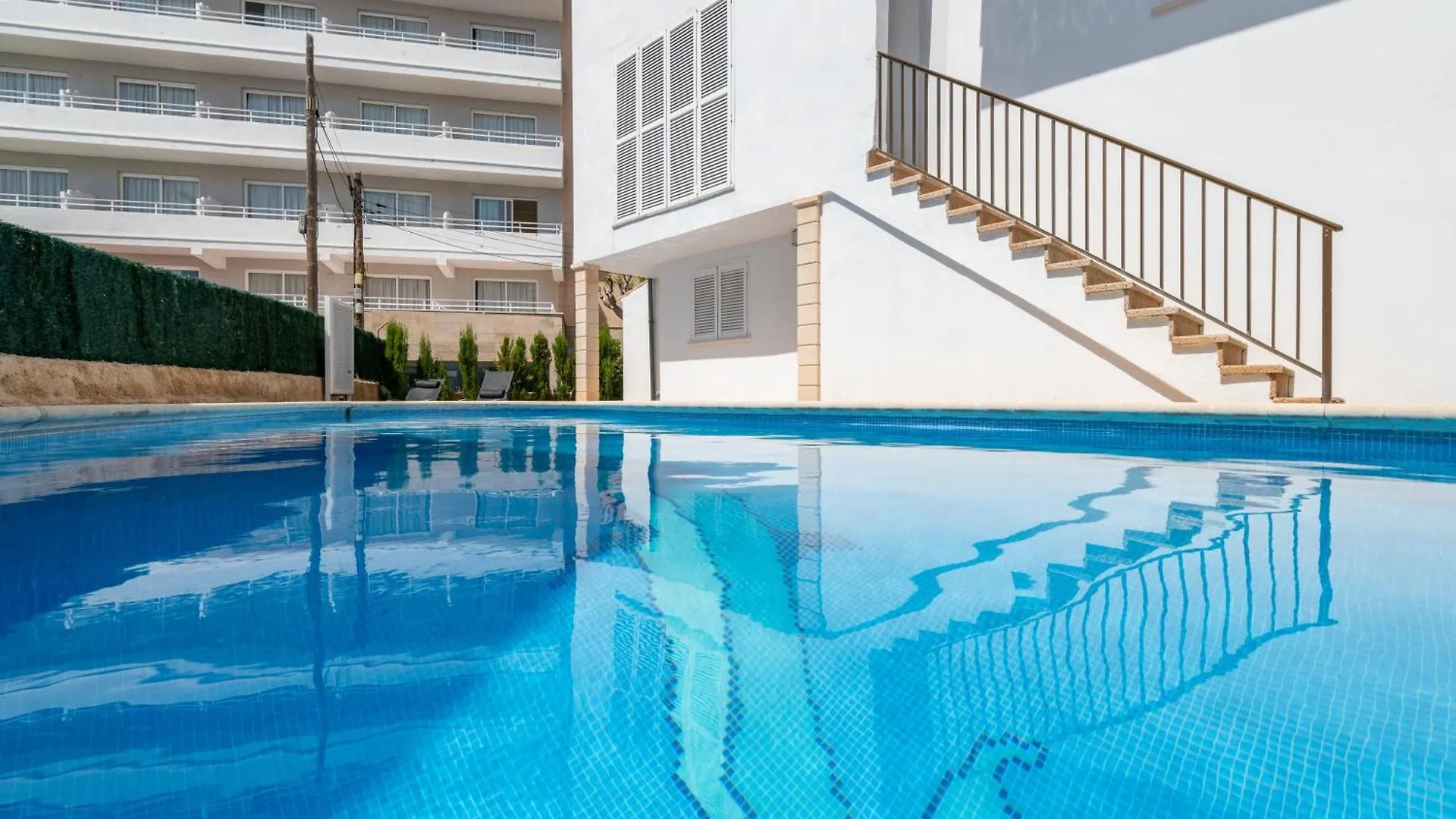 Apartamentos Marivent Puerto Colom Lägenhet