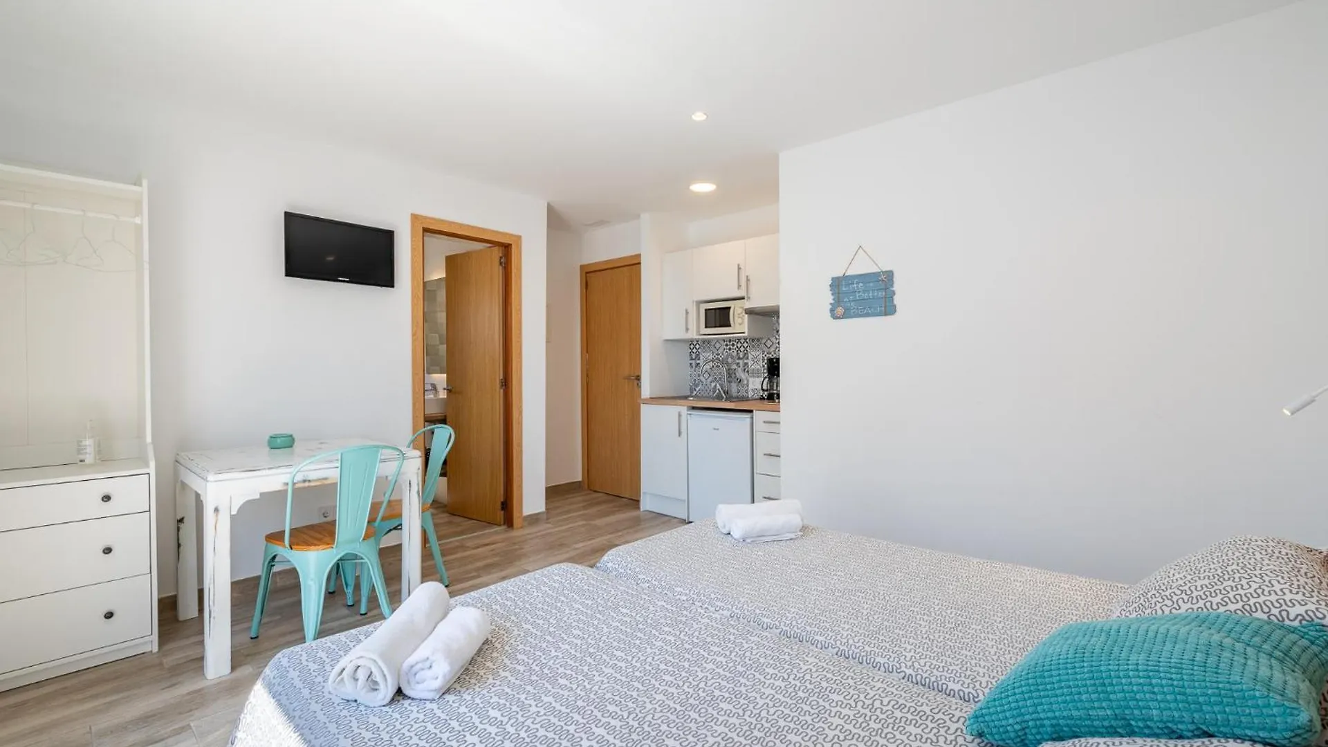 Apartment Apartamentos Marivent By Mhr Portocolom  Spain